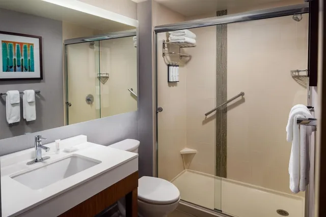 غرفة بسريرين كوين مع أريكة في طابق مرتفع، Hyatt Place Sumter/Downtown 7/9