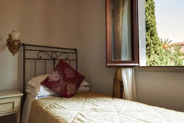 غرفة اقتصادية مفردة، Villa Royal 5/9