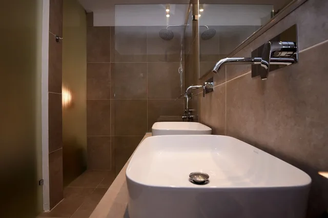 غرفة بانورامية بسريرين منفصلين بإطلالة على البحر، Adonis Hotel Studios & Apartments 6/6