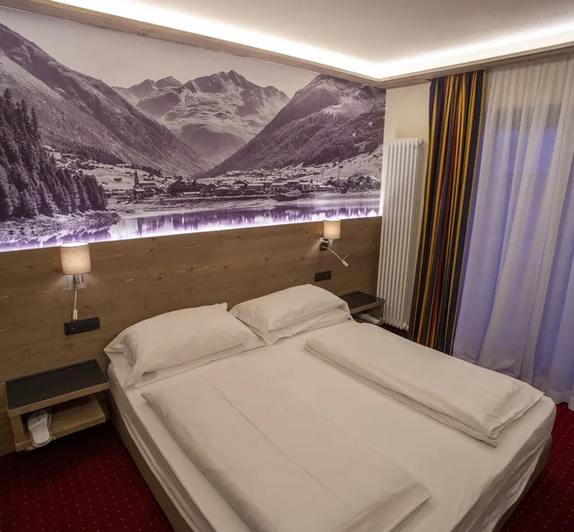 جناح بسرير فردي مع أريكة، Hotel Touring 3/4