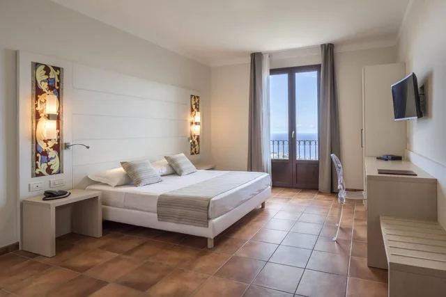 غرفة اقتصادية بسرير مزدوج بإطلالة على المتنزه، Parco Degli Aromi Resort Spa 1/3