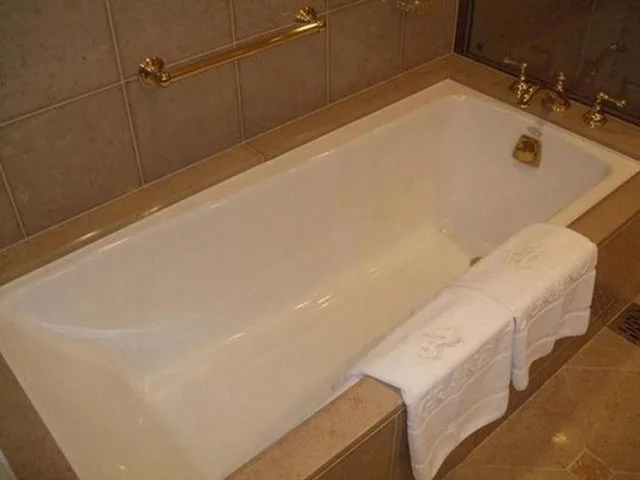 غرفة صغيرة بسرير مزدوج، Hotel Grand Tiara Anjo 4/4
