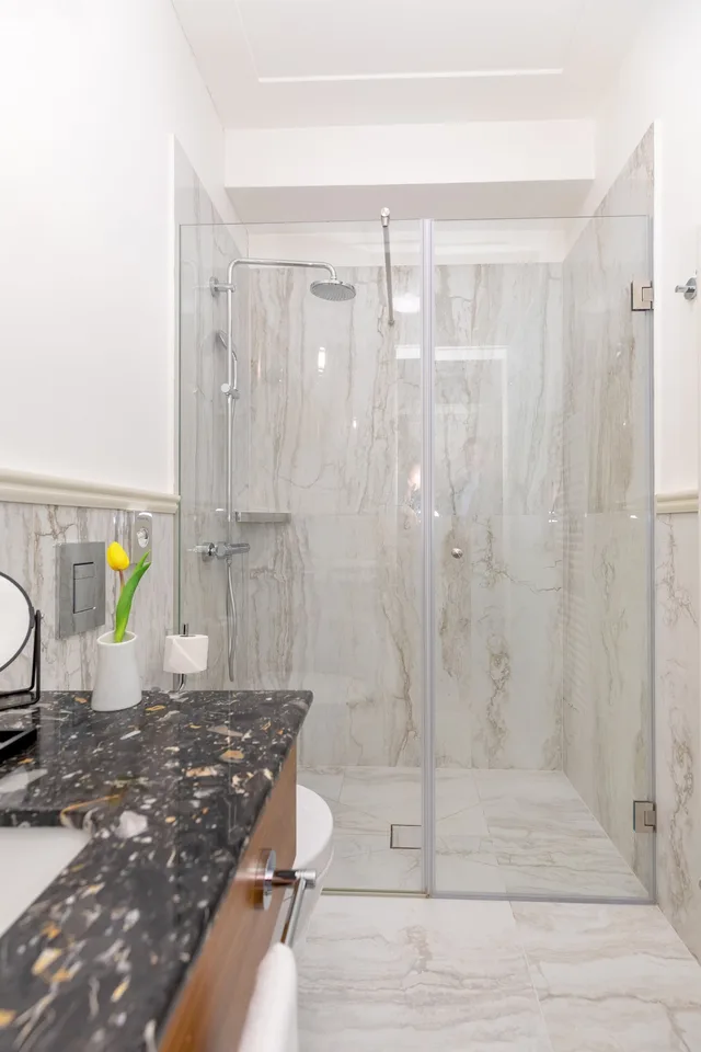 جناح سوبيريور بسرير كينج، Le Premier Boutique Hotel 4/4