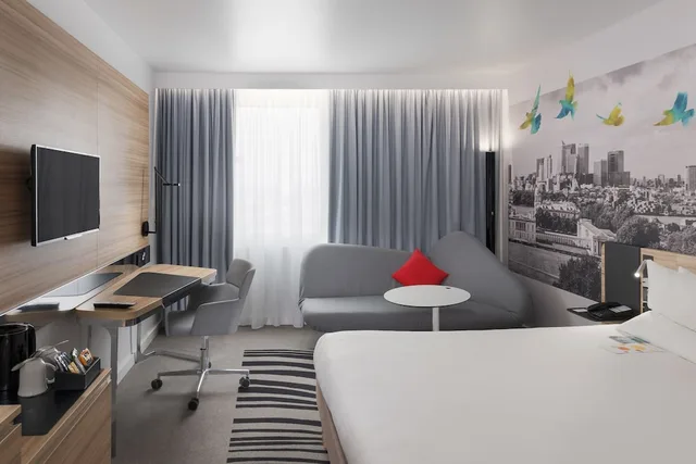 غرفة بريميوم تنفيذية بسرير كوين، Novotel London Excel 2/5