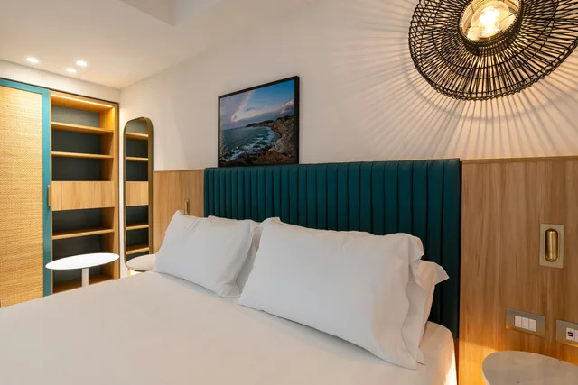 غرفة ديلوكس بسرير كينج بإطلالة على البحر، Terradamari Resort & Spa Marina di Modica, Tapestry Collection by Hilton 7/8
