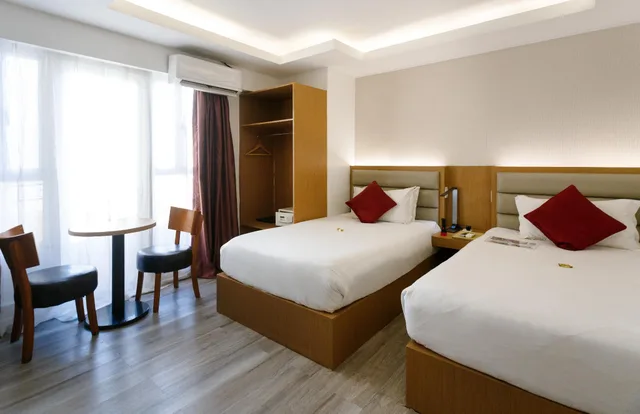 جناح بسريرين منفصلين، Regency Grand Suites 2/2