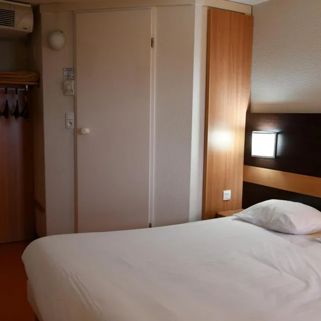 غرفة بسرير مزدوج، Hotel Premiere Classe Nevers - Varennes Vauzelles 2/7