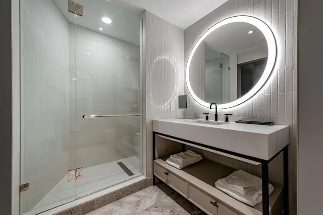 جناح بسرير كينج، The Morrow Washington DC, Curio Collection by Hilton 6/6