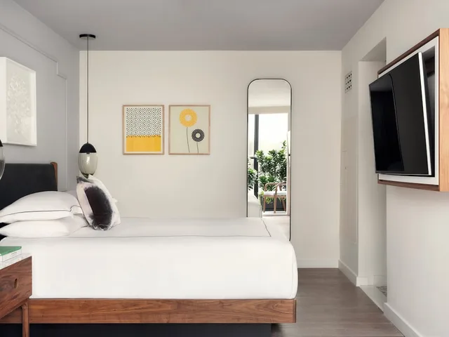 1 Bedroom, Suite, Single Bed, Atrium View, Terrace، Kimpton Virgilio 1/3
