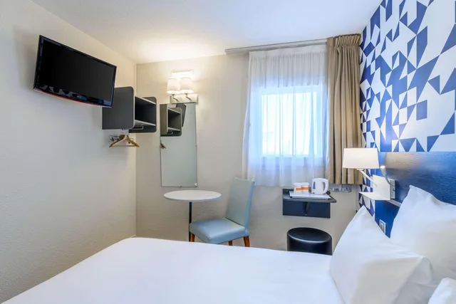 غرفة بسرير كوين، Comfort Hotel Paris Porte d Ivry 2/7