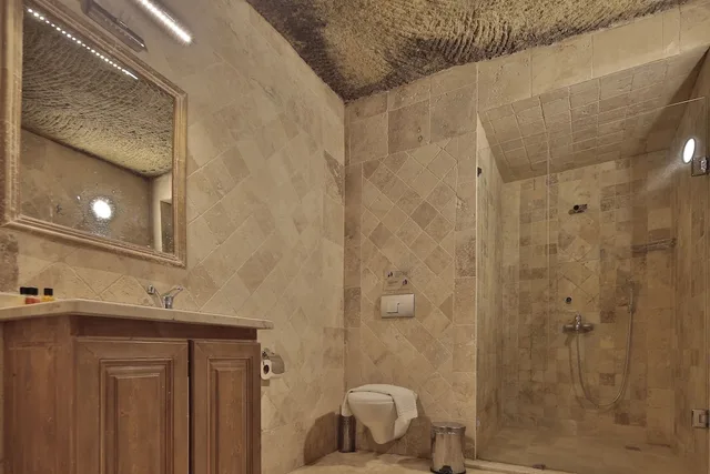 غرفة قياسية بسرير مزدوج، Shoestring Cave House 8/8