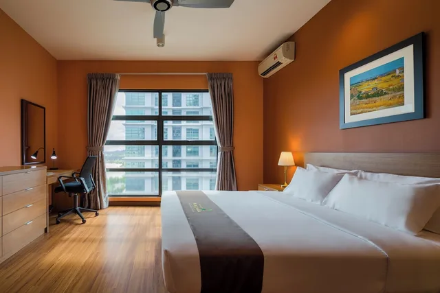 جناح بريميير بسرير كينج، Acappella Suite Hotel 1/4