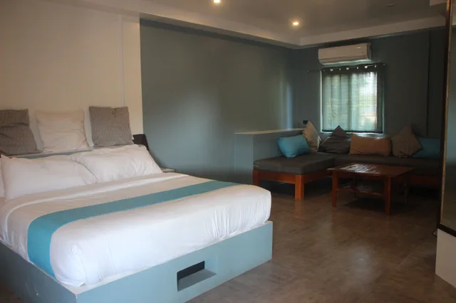 Family, King Bed, 2 Sofa, Terrace, Corner, Amihan Resort 2/5
