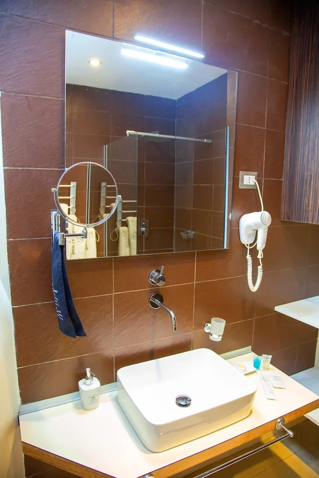 جناح تنفيذي بسريرين منفصلين، Hôtel La Villette 8/9