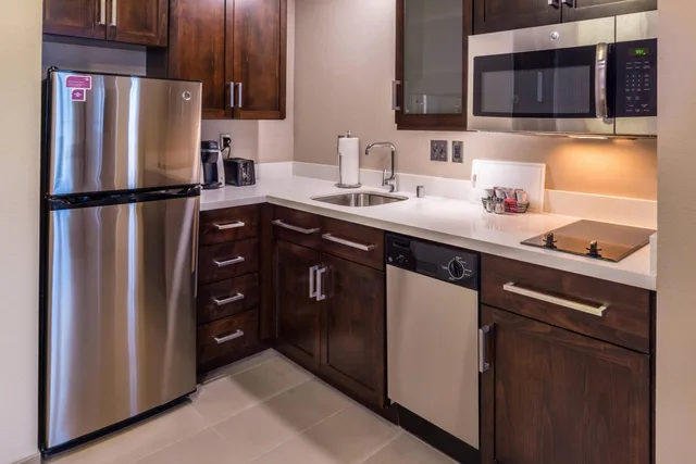 استوديو بسرير كوين مع أريكة بحوض استحمام لذوي الإعاقة، Residence Inn By Marriott Seattle University District 5/6