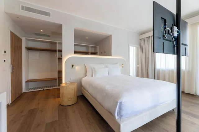 Premium, Suite, Lake View, Hot Tub, Suisse 4/10