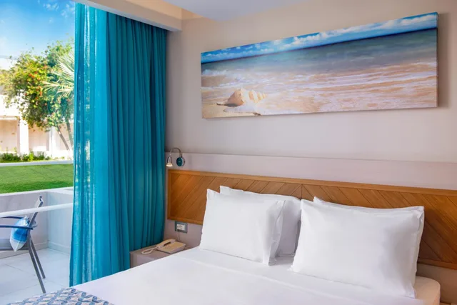 Deluxe, Family, Garden or Mountain View، Royal and Imperial Belvedere 5/10
