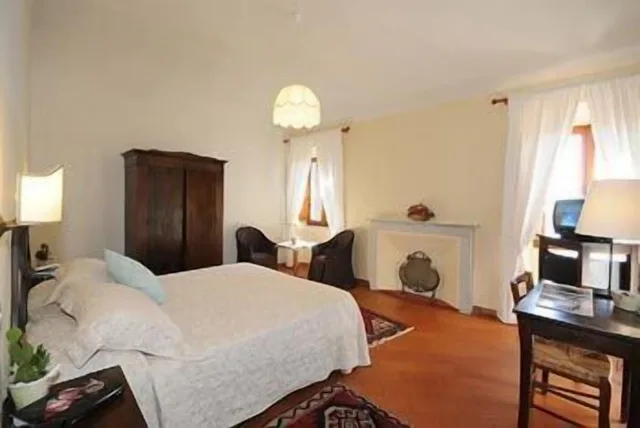 غرفة سوبيريور بسرير مزدوج، Albergo Duomo 1/4