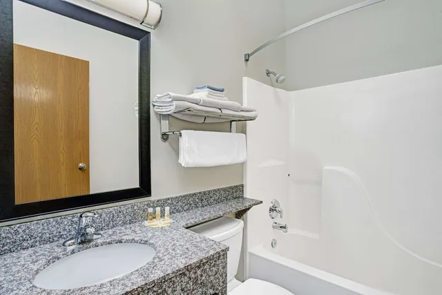 جناح استوديو بسريرين كوين، Days Inn and Suites by Wyndham Page Lake Powell 4/4