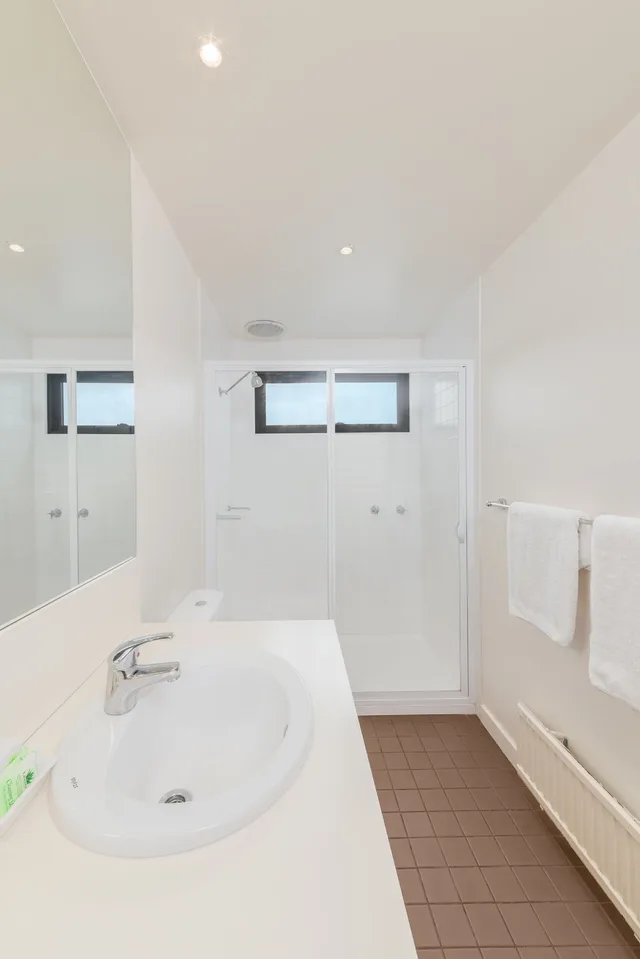 فيلا بريميوم بسريرين كوين وسرير فردي بغرفتي نوم، Southern Ocean Villas 3/4