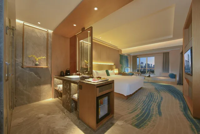 غرفة بسرير كوين بإطلالة على المتنزه، Royce Hotel Shenzhen 2/2