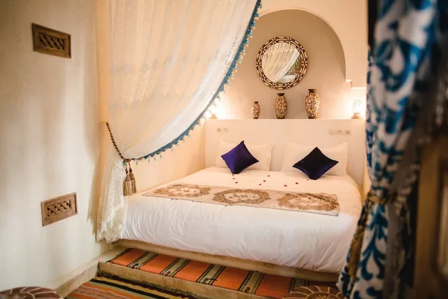 غرفة سوبيريور بسرير كينج، Riad Fleur d'Orient 1/2