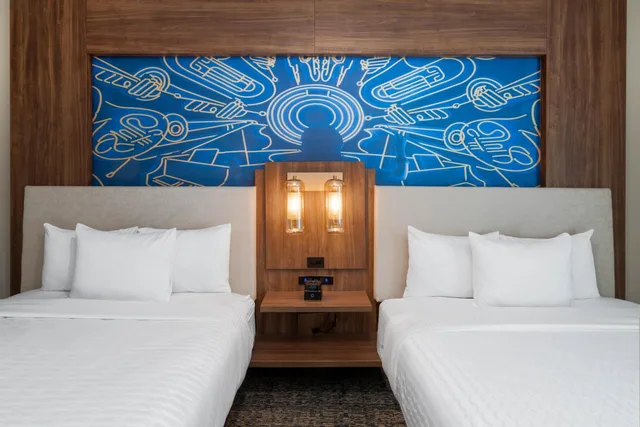 غرفة بسرير كوين لذوي الإعاقة، La Quinta Inn Suites By Wyndham Nashville Downtown Stadium 5/7