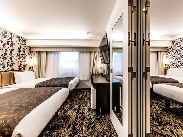 Connecting, 4 Beds, Twin Beds, Sky Floor، APA Hotel & Resort Osaka Umeda Eki Tower 2/3