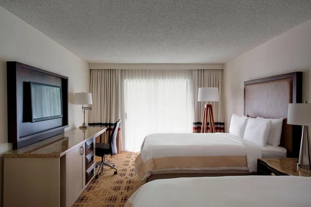 غرفة بسرير مزدوج بإطلالة، Sawgrass Marriott Golf Resort & Spa 1/5