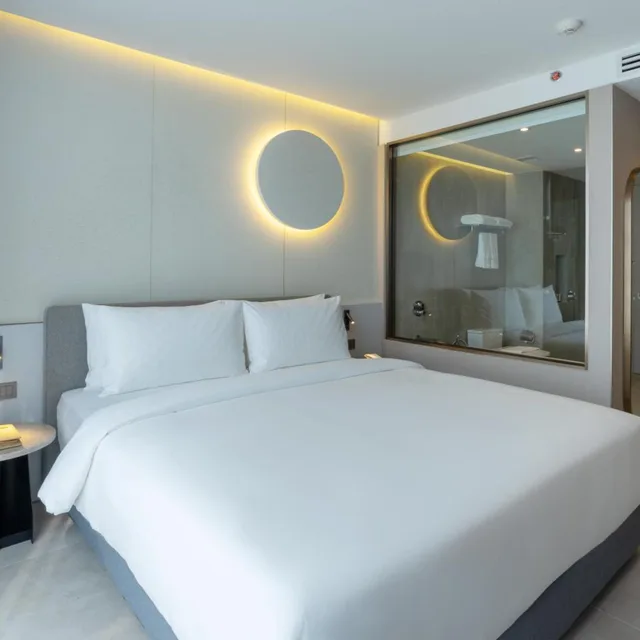 Deluxe, Double Bed, Akara Hotel Pattaya 2/10