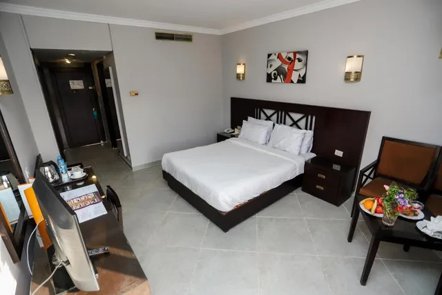 غرفة ثلاثية بإطلالة على الحديقة، Pyramisa Island Hotel Aswan 1/1