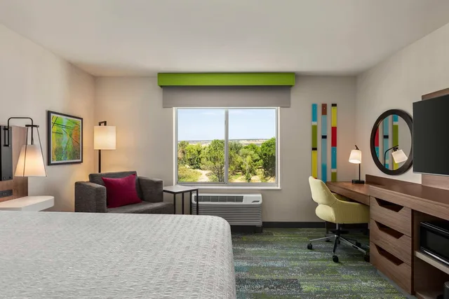 غرفة بسرير كينج لذوي الإعاقة، Hampton Inn & Suites Oroville 2/3