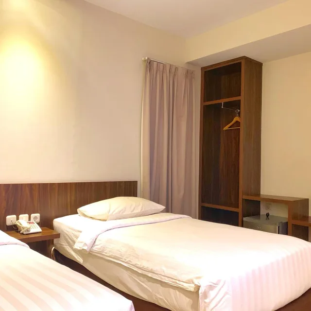 غرفة قياسية بسرير مزدوج أو سريرين منفصلين، Ameera Hotel 1/5