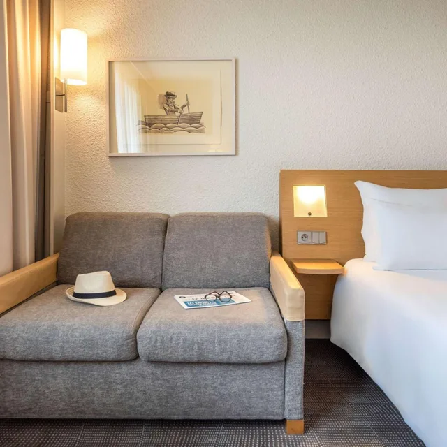 غرفة تنفيذية بسرير كوين مع أريكة، Novotel Paris Rueil-Malmaison 7/10
