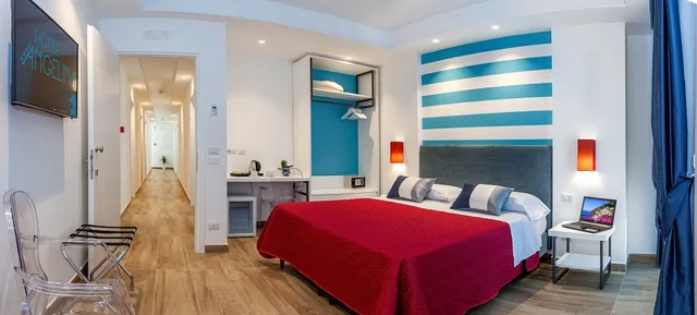 غرفة رباعية بسرير مزدوج وسرير بطابقين، Hotel Angelina 3/5