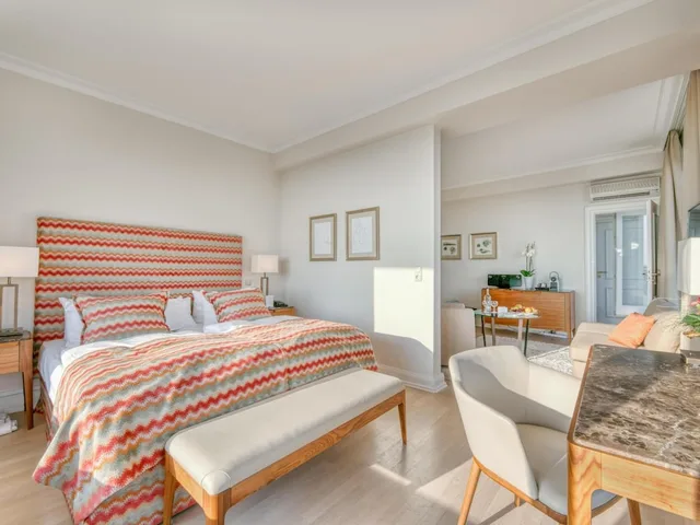 Panoramic, Junior Suite, Double Bed, Lateral Side Sea View، Grand Hotel Seeschlosschen Spa Golf Resort 1/3