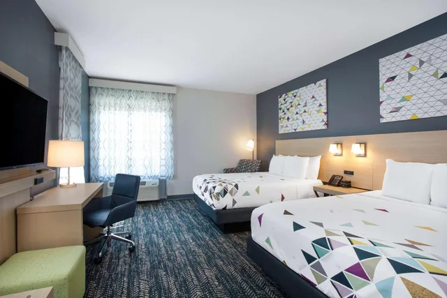 جناح استوديو بسريرين كوين، La Quinta Inn & Suites by Wyndham Manassas, VA- Dulles Airport 1/2