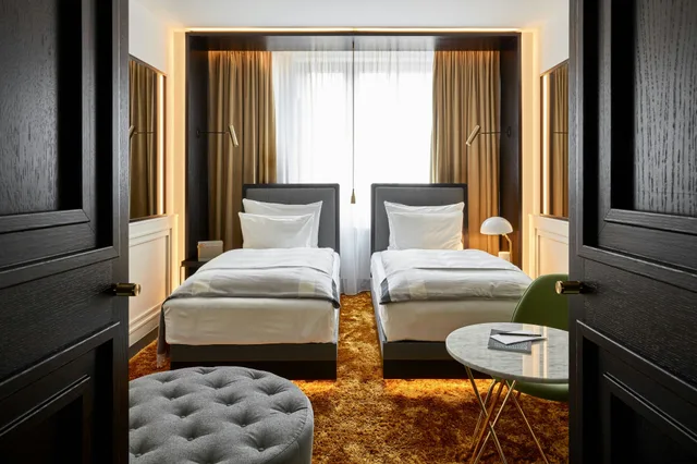 غرفة بسريرين منفصلين، Roomers Munich, Autograph Collection 1/2