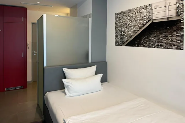 غرفة مفردة بسرير مزدوج، Garner Hotel Berlin - Gendarmenmarkt by IHG 3/5