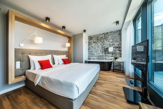 غرفة سوبيريور بسرير كوين بشرفة، Up Hotel Budapest 1/2