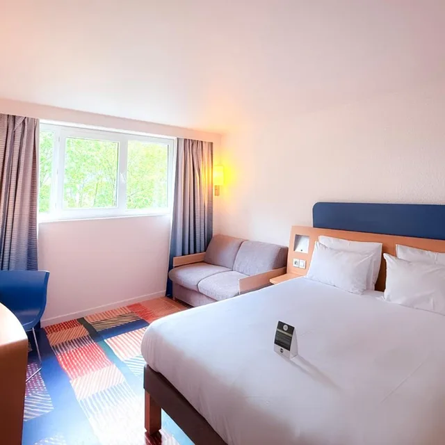 غرفة ثلاثية بسرير فردي، B&B Hotel Cergy Port 4 Stars 2/6