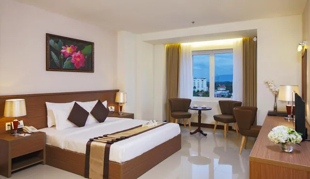 جناح بسرير كوين بإطلالة على المدينة، Sunrise Hotel Tay Ninh 1/1