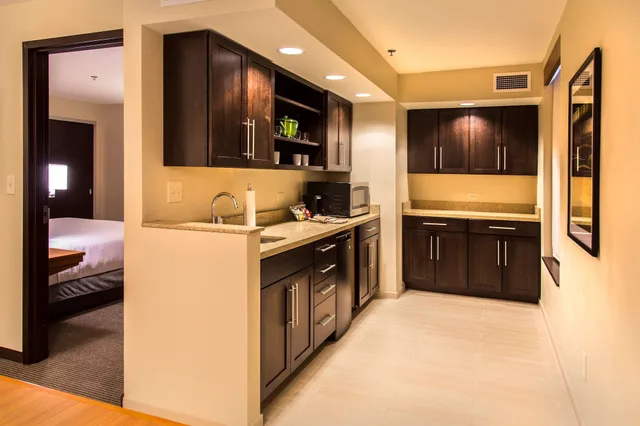 جناح بسرير كينج مع أريكة لذوي الإعاقة، Hyatt Place Charlottesville 4/4