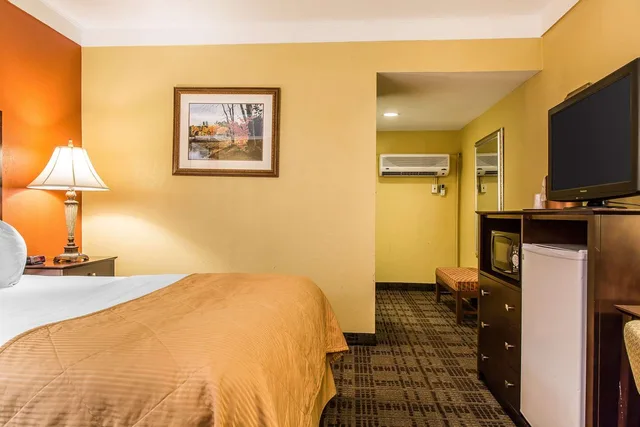 غرفة بسرير كوين، Hamden Hotel & Suites 4/4
