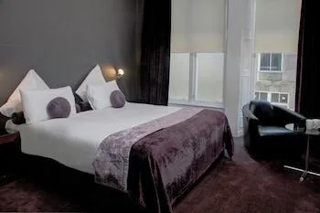 غرفة تنفيذية بسرير كينج، Carmelite Hotel 1/1