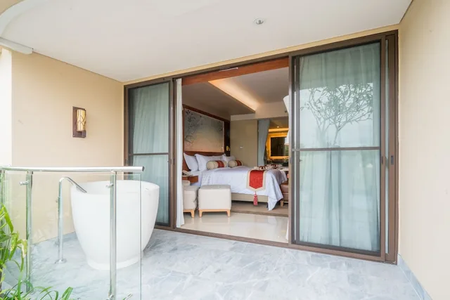 Premium, Deluxe, King Bed, Outdoor Bath, Bathtub, Pool Access، Seres Springs Resort & Spa 7/10