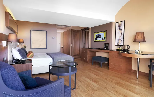 جناح بسرير مزدوج مع أريكة، Imperial Turkiz Resort Hotel 5/6