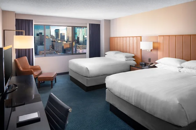 غرفة بسريرين كوين بإطلالة على المدينة، Hyatt Regency 1/2