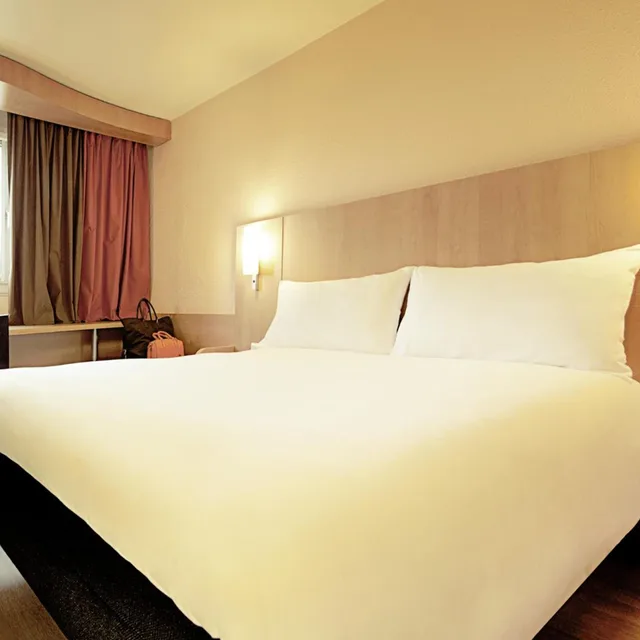 Standard, Double Bed, Ibis Braga 10/10