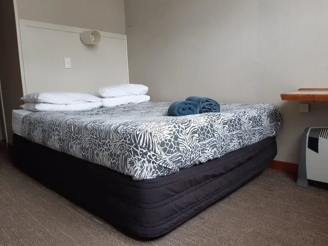 غرفة بسرير مزدوج بحمام مشترك، Ariki Backpackers 5/6